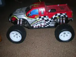 MMT with 420 tires & RedCat Wheels 001.webp