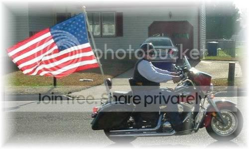 BikewithFlag002.jpg