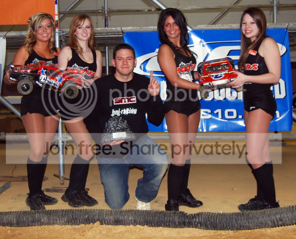 Brian20single20with20trophy20girls2.jpg
