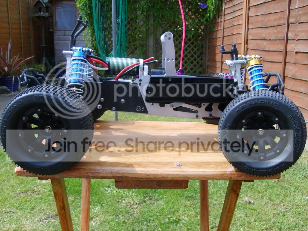 brushlessgoescarbon002.jpg
