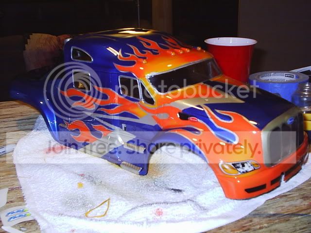 macktruck001.jpg